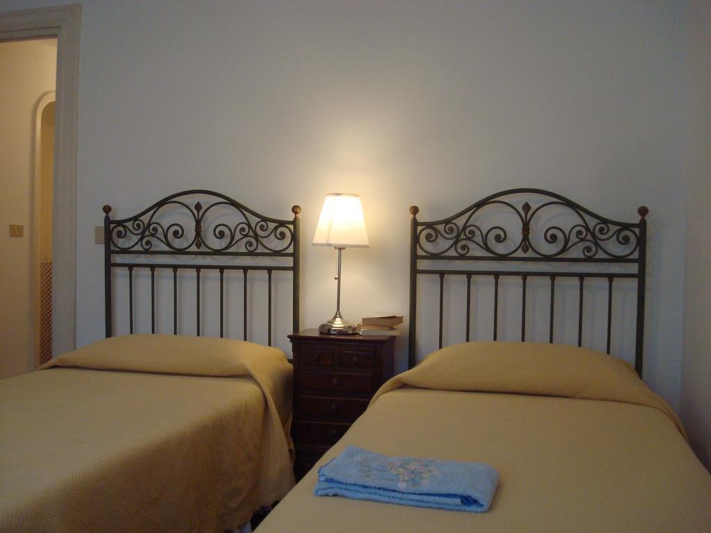Villino Caproni Apartment Viareggio Luaran gambar